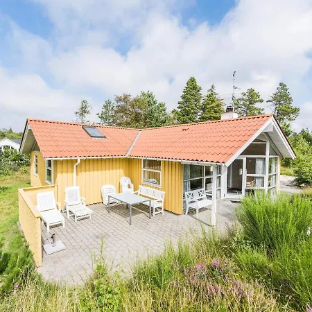 Serene Retreat In Henne By-by Traum Semesterbostad *