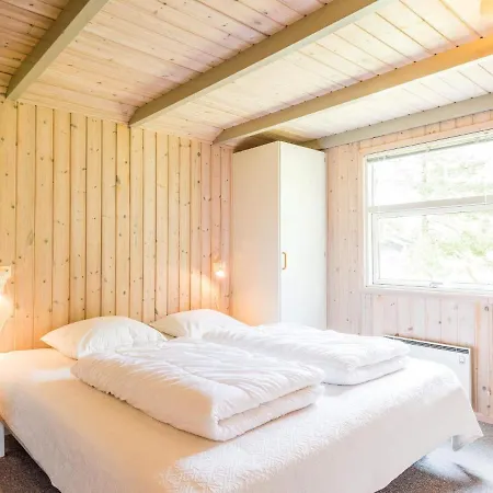Serene Retreat In Henne By-by Traum *