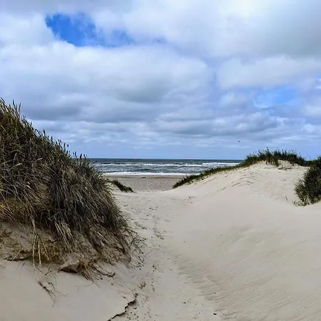 Serene Retreat In Henne By-by Traum