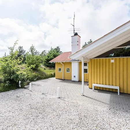 Serene Retreat In Henne By-by Traum Henne Strand